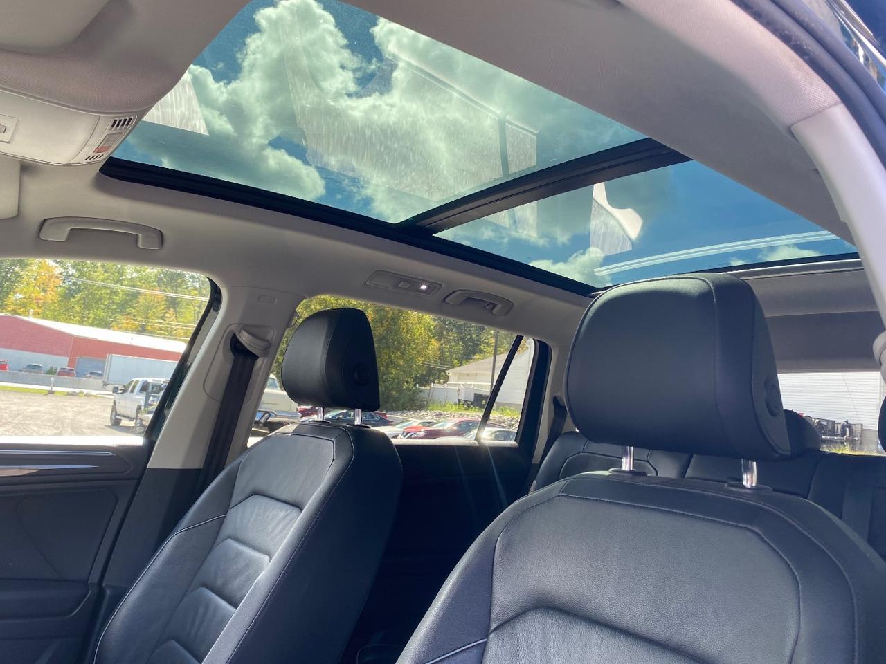 2019 Volkswagen Tiguan 2.0T SEL Premium | 2.0T SEL Premium R-Line Charlton MA