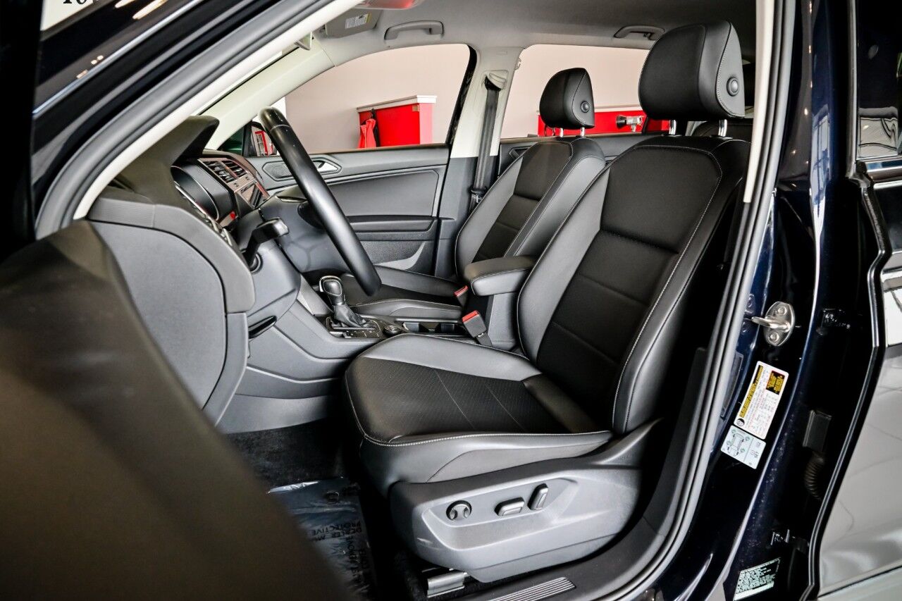 2019 Volkswagen Tiguan SE photo 13