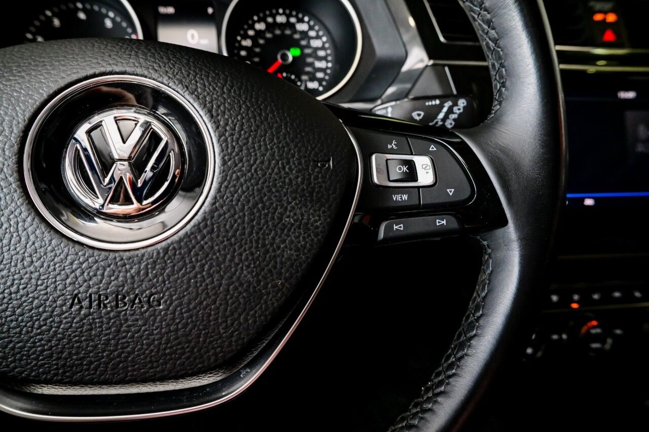 2019 Volkswagen Tiguan SE photo 32