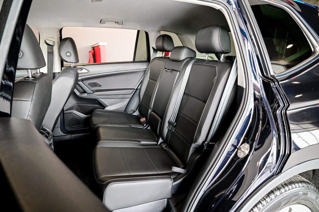 2019 Volkswagen Tiguan SE photo 18