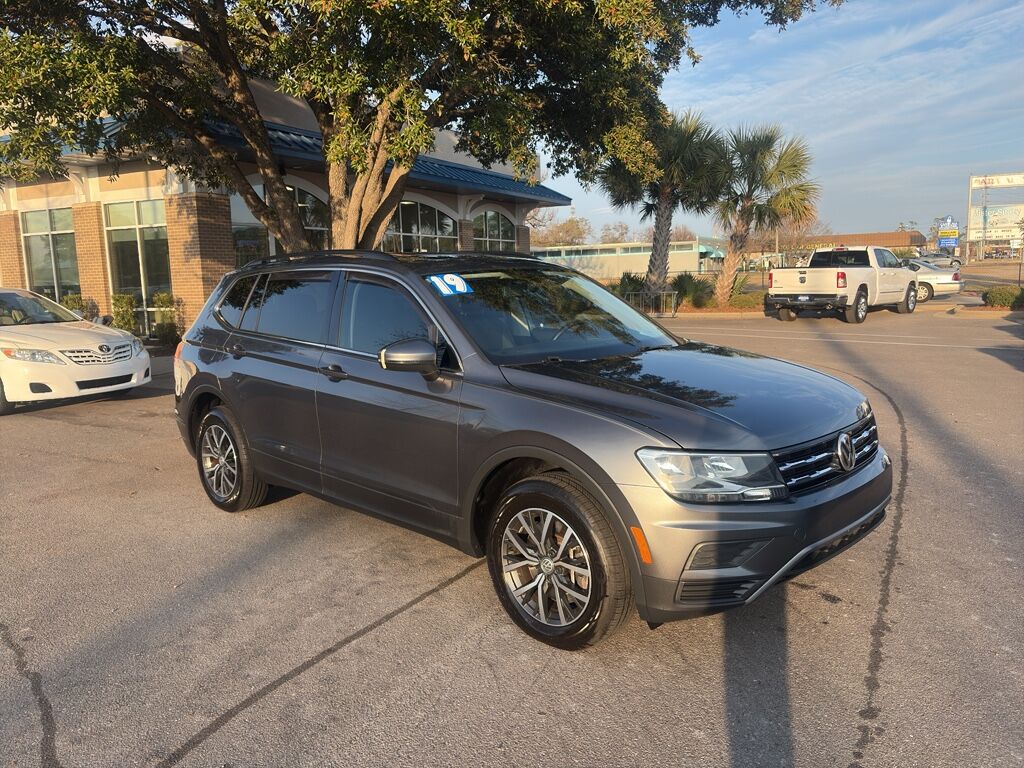 2019 Volkswagen Tiguan SE