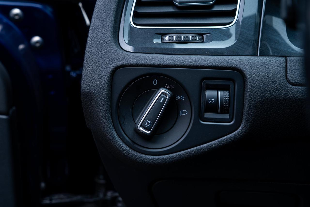 2019 Volkswagen e-Golf SE Heated Seats / 8" Touchscreen Portland OR