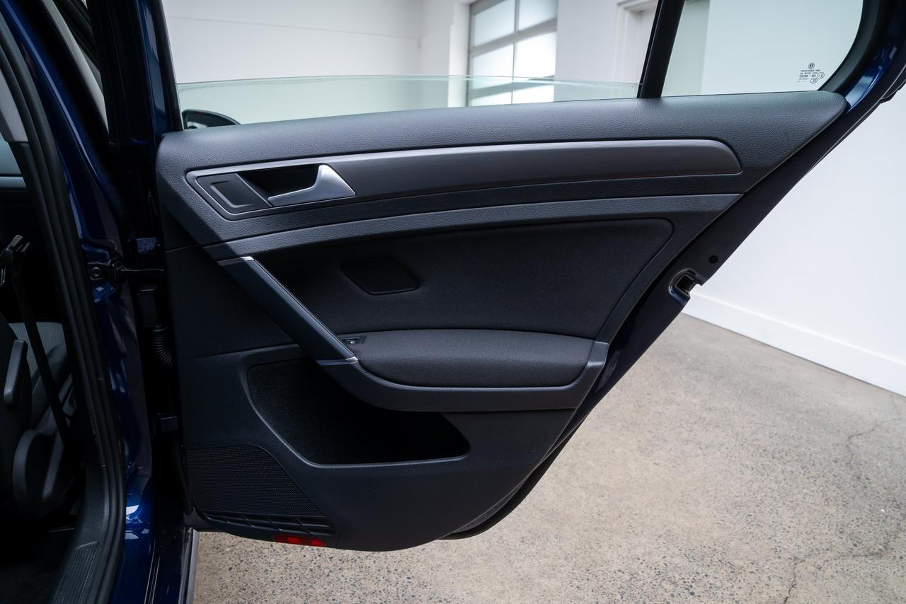 2019 Volkswagen e-Golf SE Heated Seats / 8" Touchscreen Portland OR