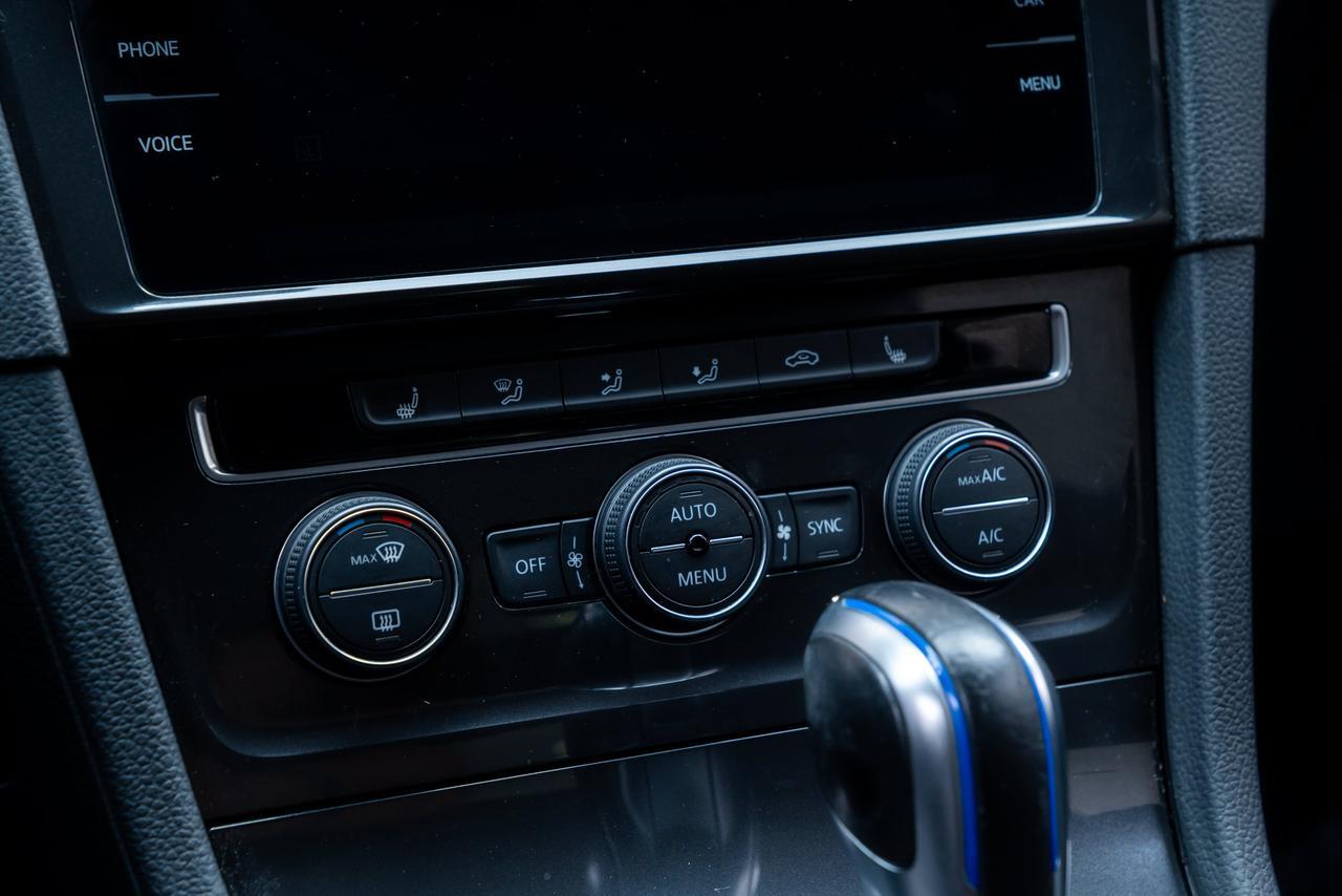 2019 Volkswagen e-Golf SE Heated Seats / 8" Touchscreen Portland OR