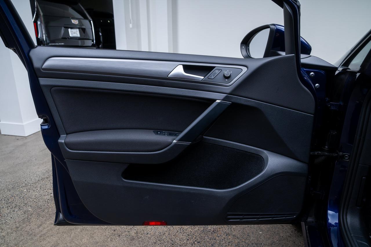2019 Volkswagen e-Golf SE Heated Seats / 8" Touchscreen Portland OR