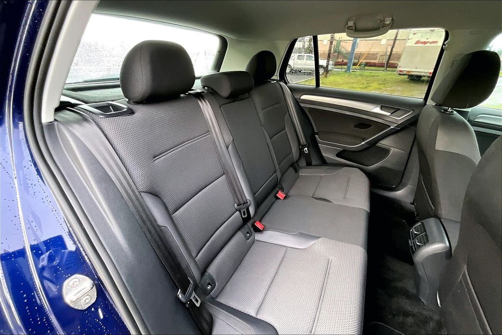 2019 Volkswagen e-Golf SE OR