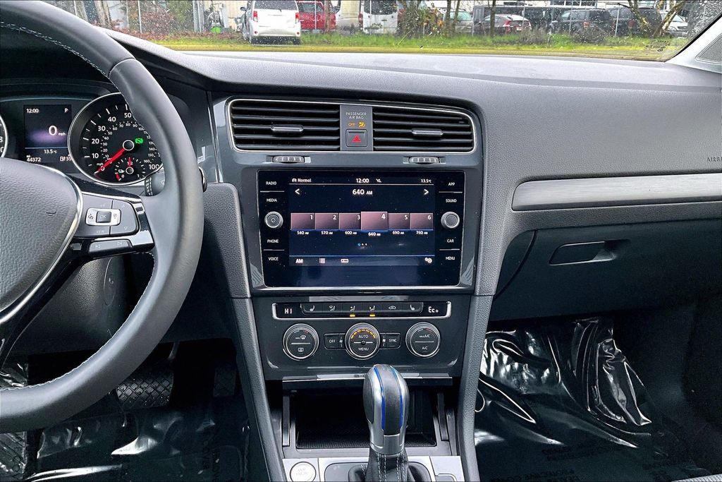 2019 Volkswagen e-Golf SE OR