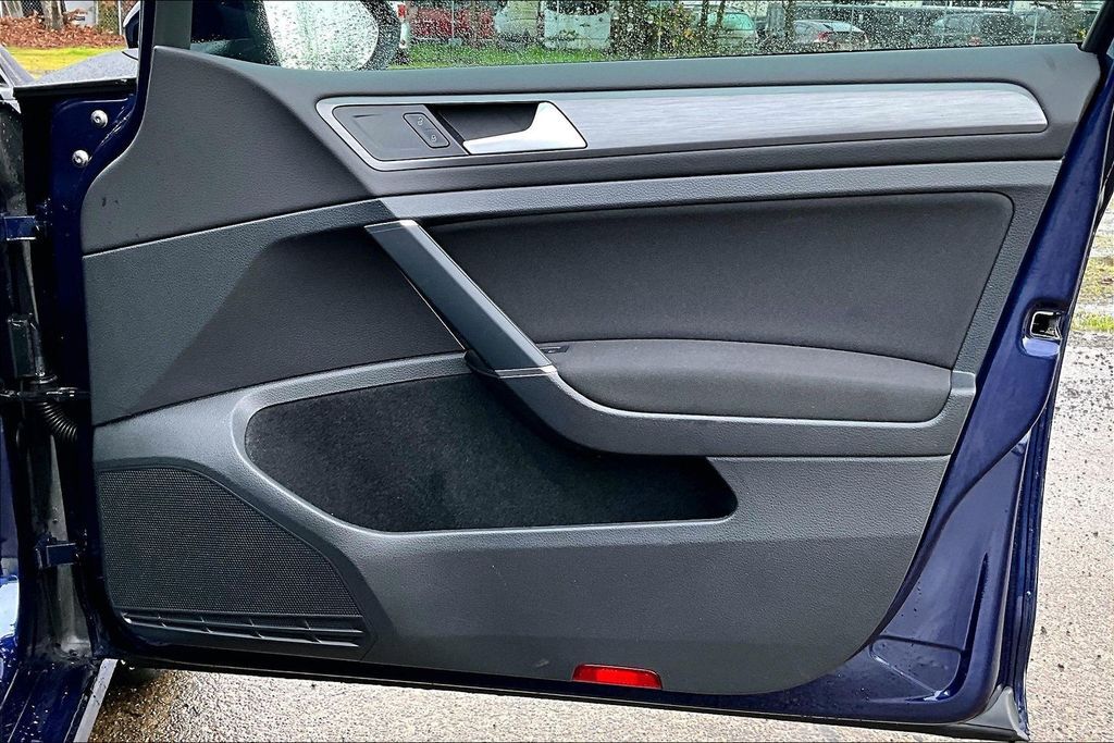 2019 Volkswagen e-Golf SE OR