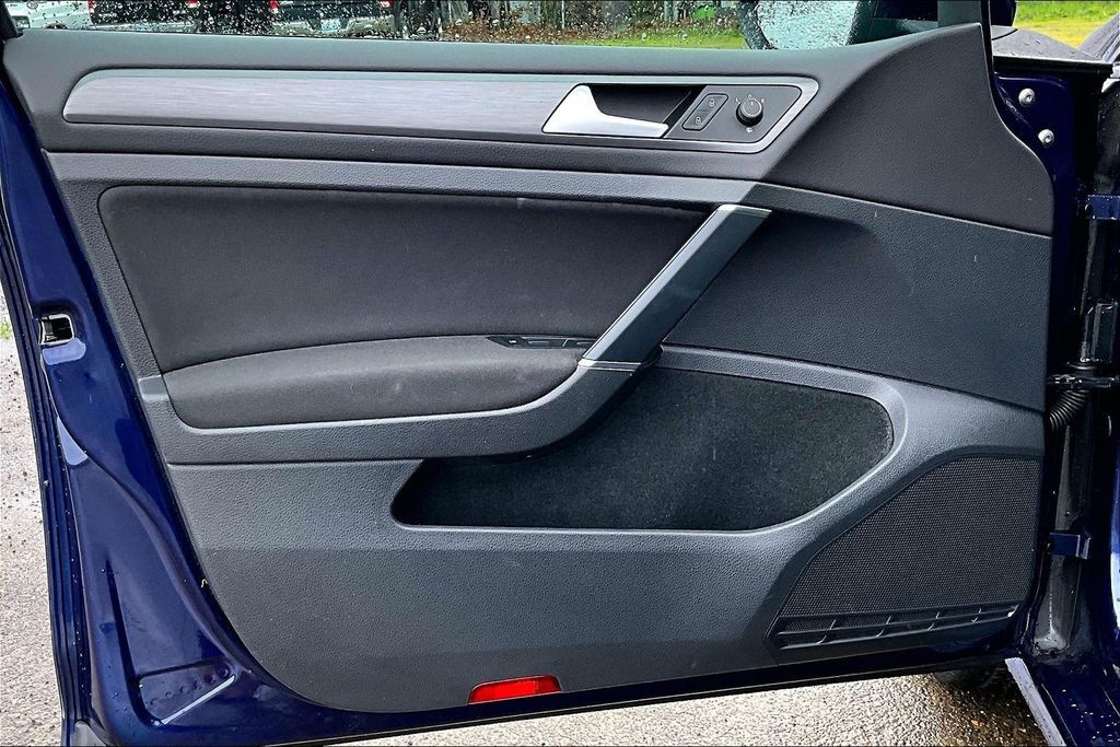 2019 Volkswagen e-Golf SE OR