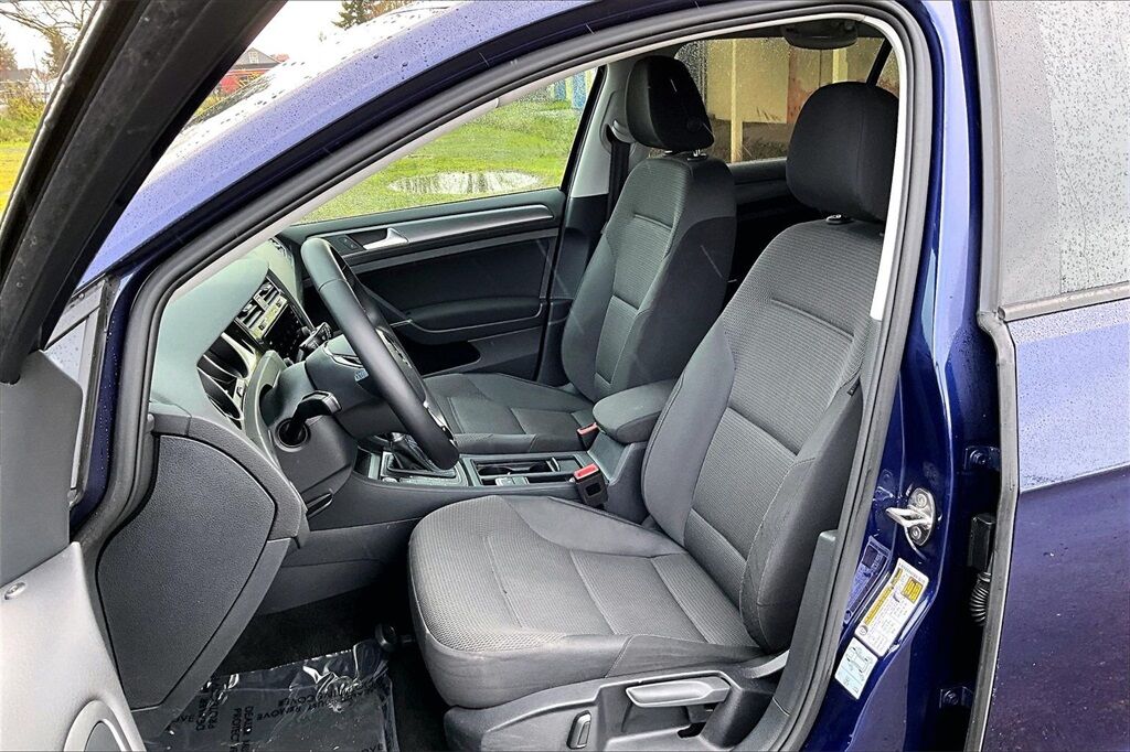 2019 Volkswagen e-Golf SE OR