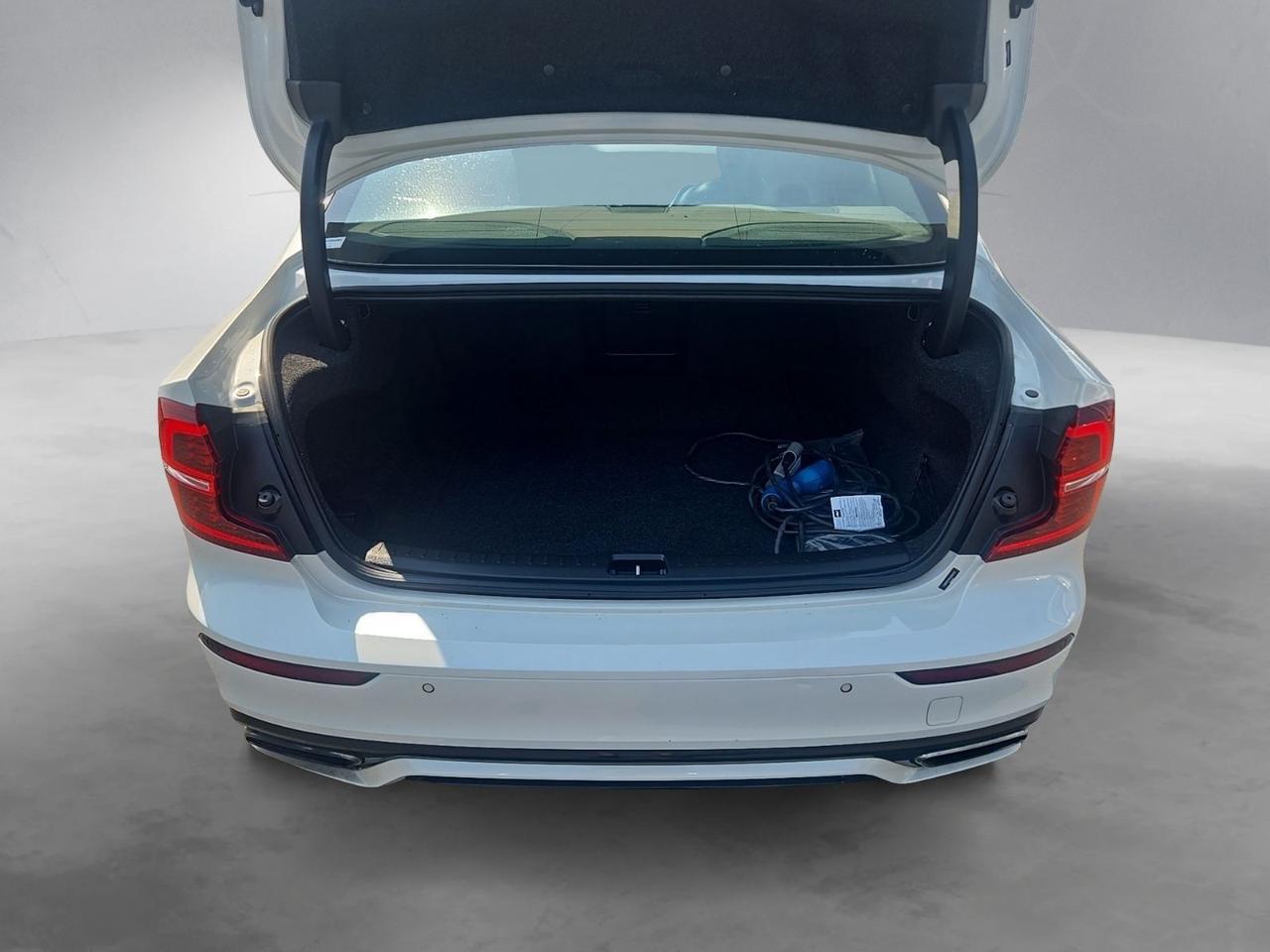2019 Volvo S60 Hybrid T8 R-Design Fredericksburg VA