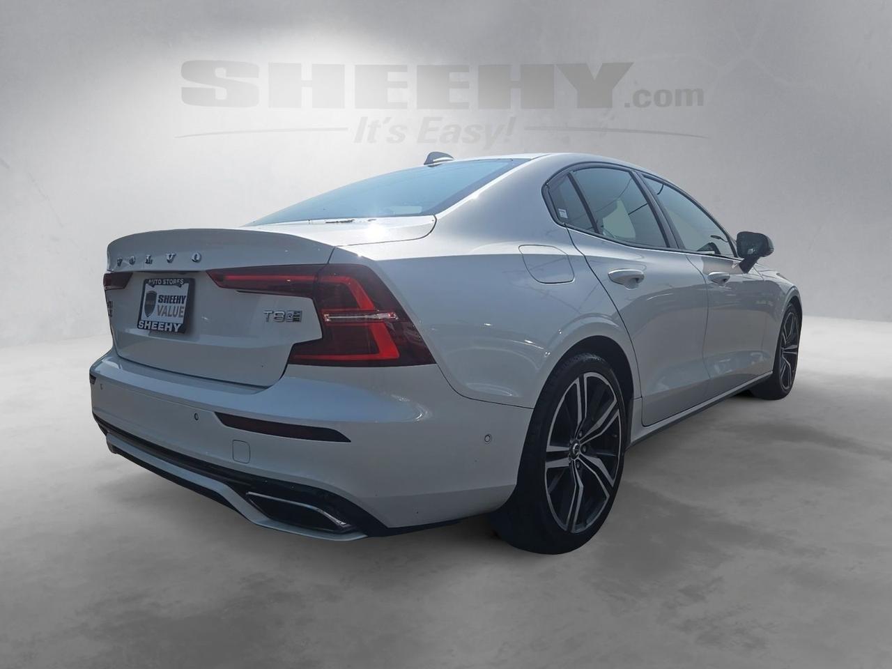2019 Volvo S60 Hybrid T8 R-Design Fredericksburg VA