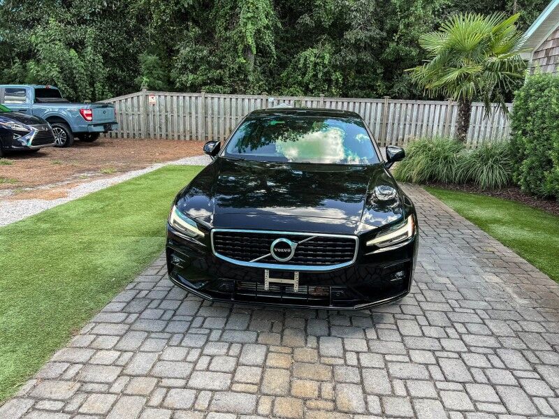 2019 Volvo S60 R-Design