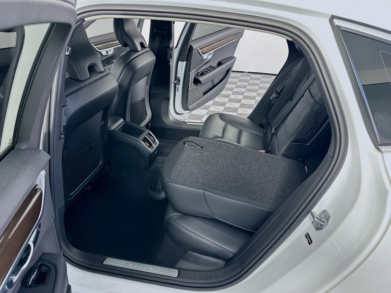 2019 Volvo S90 T5 Momentum Tacoma WA