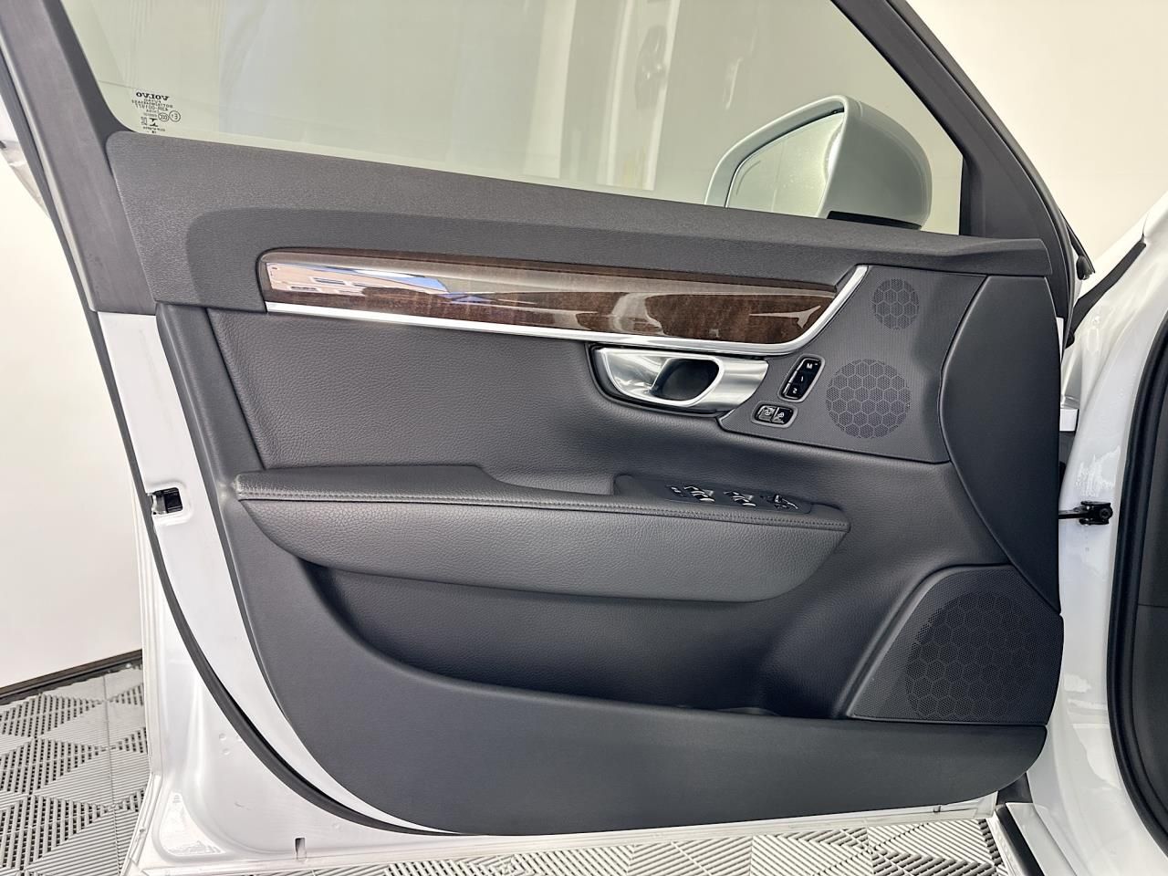 2019 Volvo S90 T5 Momentum Tacoma WA