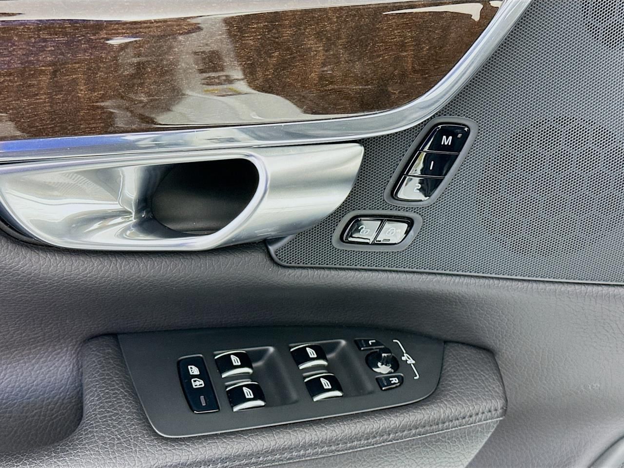 2019 Volvo S90 T5 Momentum Tacoma WA