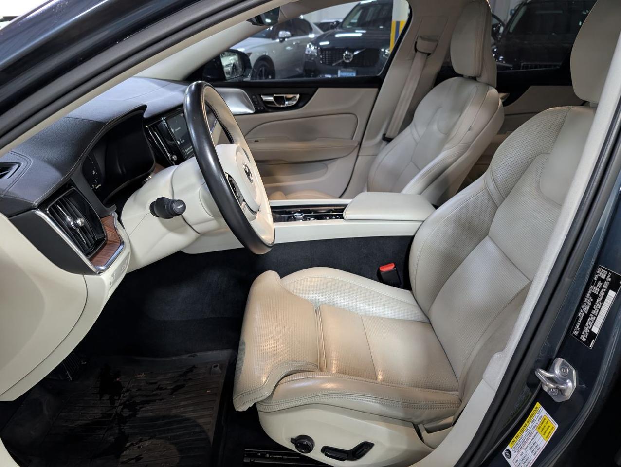 2019 Volvo V60 T6 AWD Inscription | Bowers & Wilkins Premium Audio, Adaptive Suspension & Climate Comfort Seats Portland OR