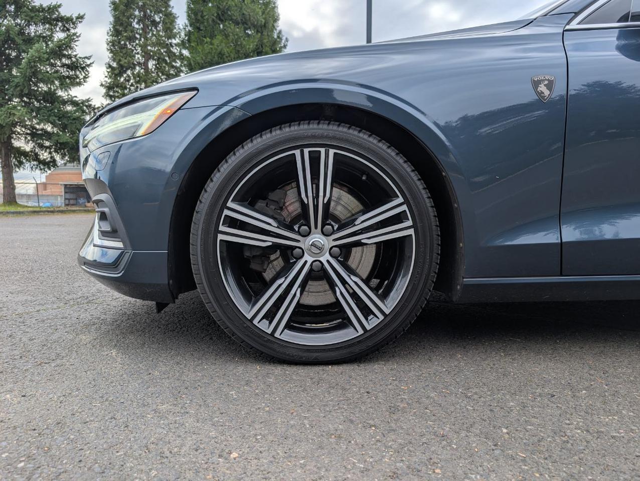 2019 Volvo V60 T6 AWD Inscription | Bowers & Wilkins Premium Audio, Adaptive Suspension & Climate Comfort Seats Portland OR