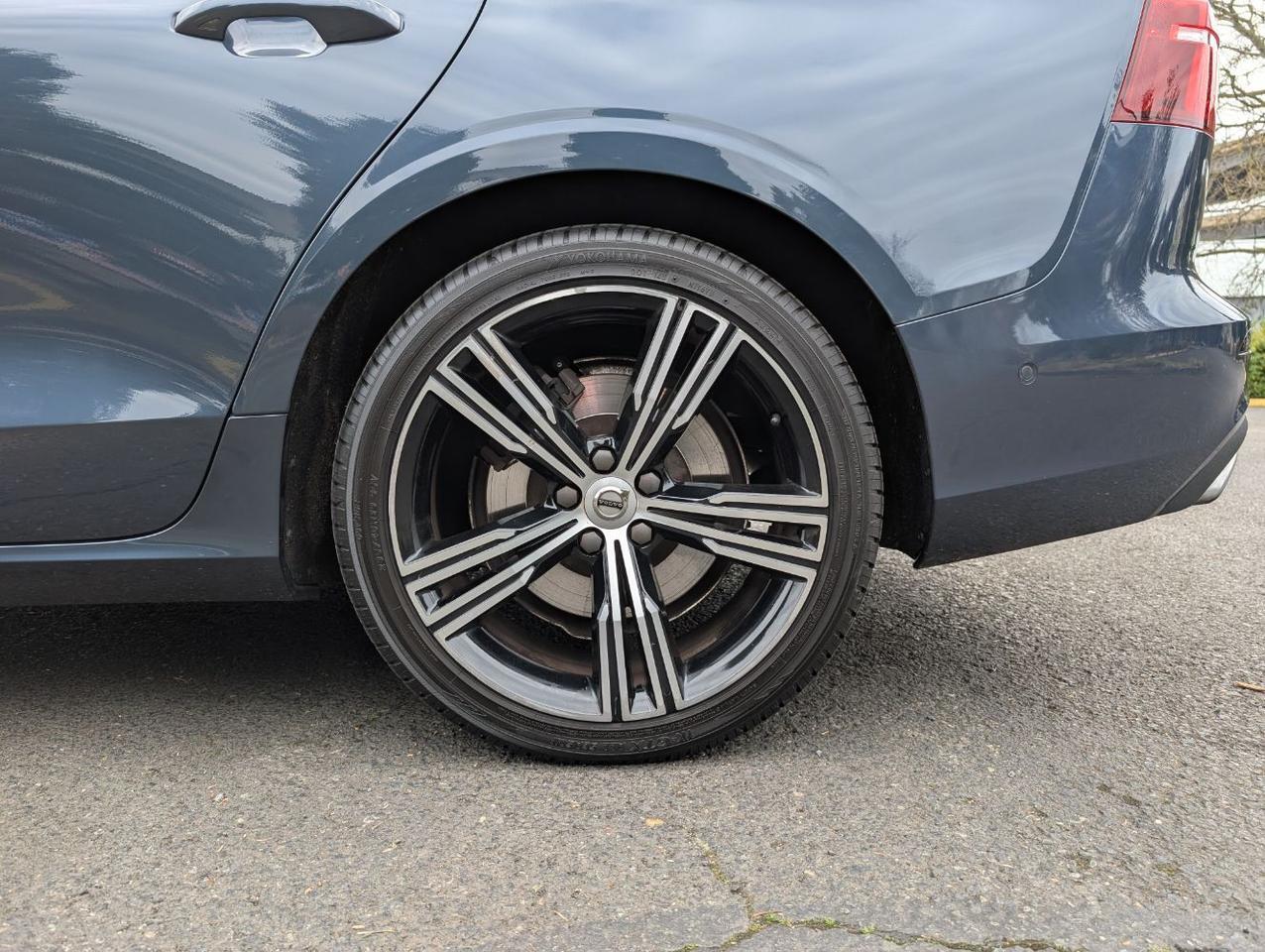 2019 Volvo V60 T6 AWD Inscription | Bowers & Wilkins Premium Audio, Adaptive Suspension & Climate Comfort Seats Portland OR