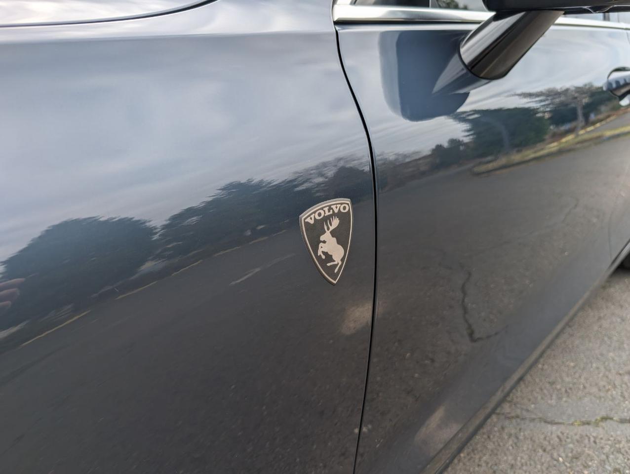 2019 Volvo V60 T6 AWD Inscription | Bowers & Wilkins Premium Audio, Adaptive Suspension & Climate Comfort Seats Portland OR