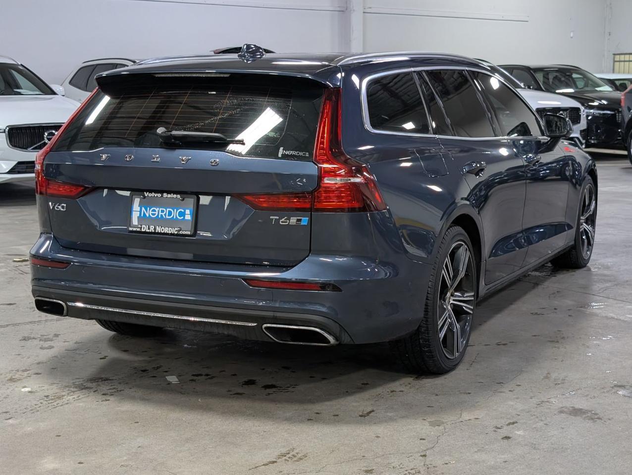 2019 Volvo V60 T6 AWD Inscription – Bowers & Wilkins Audio, Adaptive 4-C Ride, Pano Roof, Climate Cofort Seats Portland OR