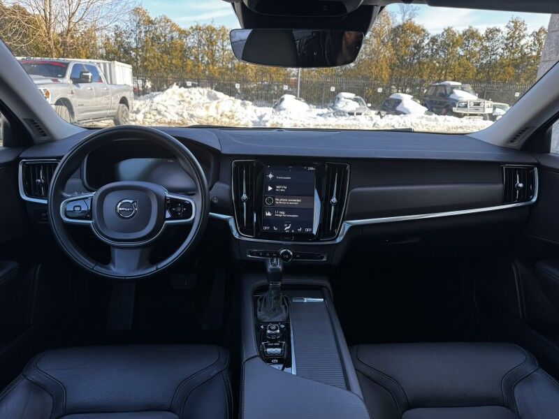 2019 Volvo V90 Cross Country Willow Grove PA