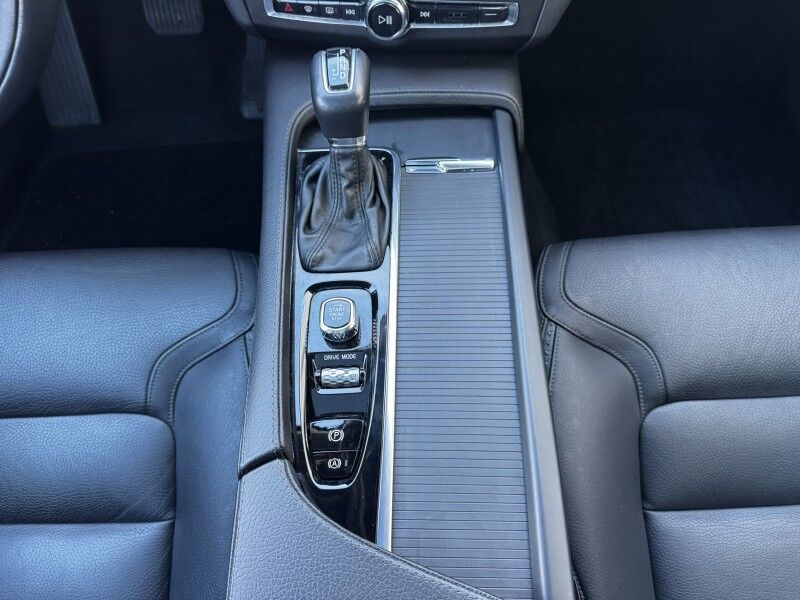 2019 Volvo V90 Cross Country Willow Grove PA