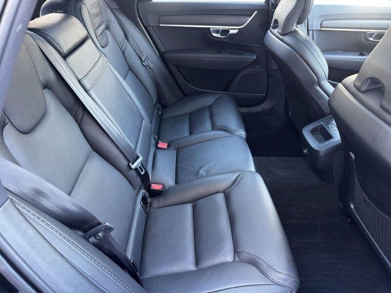 2019 Volvo V90 Cross Country Willow Grove PA