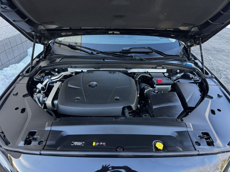 2019 Volvo V90 Cross Country Willow Grove PA