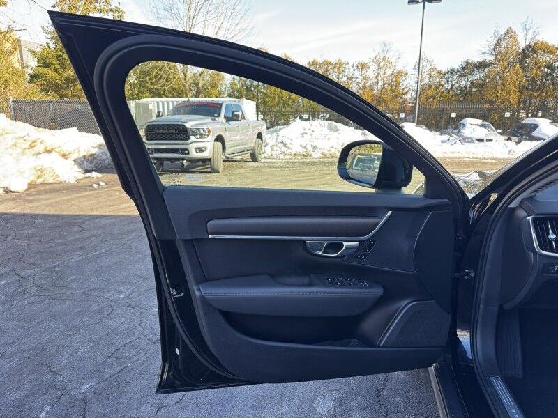 2019 Volvo V90 Cross Country Willow Grove PA