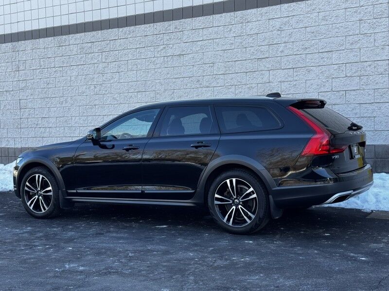 2019 Volvo V90 Cross Country