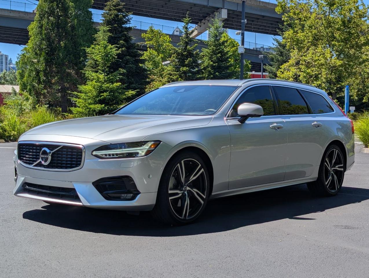 2019 Volvo V90 T6 AWD R-Design | 330hp, Harman Kardon, Pilot Assist, 360 Cam, Head Up Display & Air Suspension Portland OR