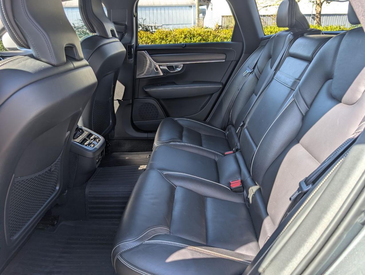 2019 Volvo V90 T6 AWD R-Design | Bowers & Wilkins Premium Audio, Pilot Assist, Head Up Disp, 4 Heated Seats & Wheel Portland OR