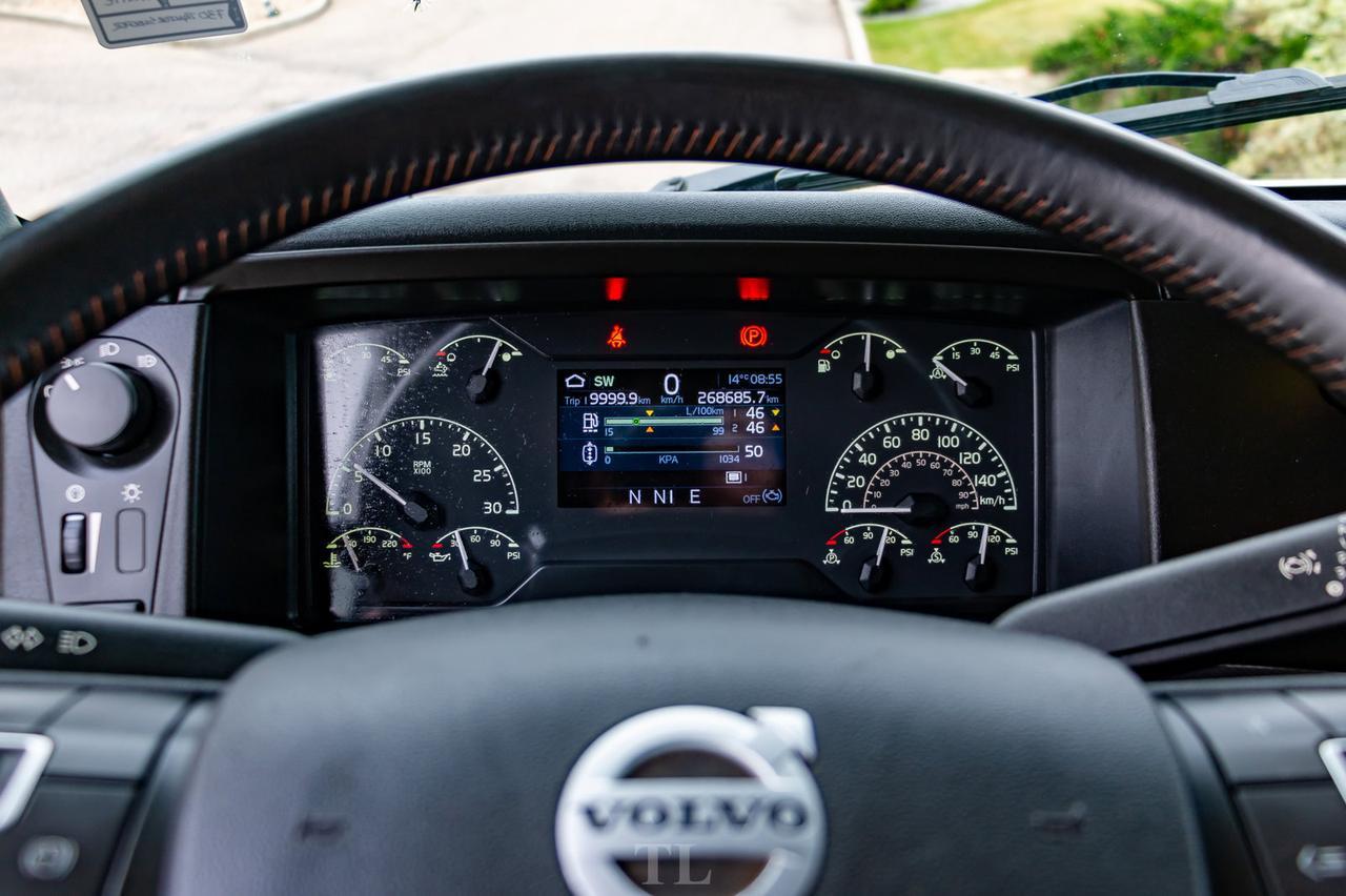 2019 Volvo VNL 64T 740 Tractor Sleeper Red Deer AB