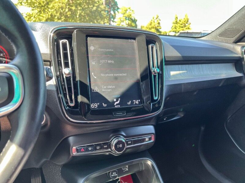 2019 Volvo XC40 Inscription Wilmington NC