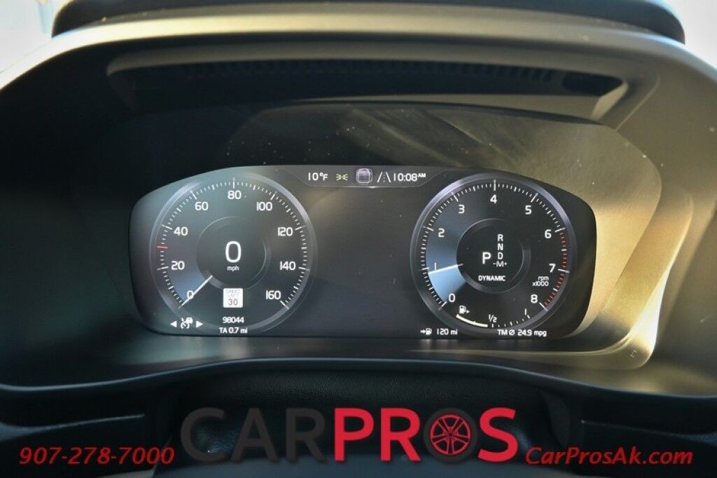 2019 Volvo XC40 Momentum - AWD - Premium & Vision Pkg - Power & Heated Leather Seats - Keyless Entry / Push to Start - Navigation - Bluetooth - Backup Camera - Power Tilt Heated Side Mirrors - Collision Warning System / Blind Spot Alert - 1 Owner Anchorage AK