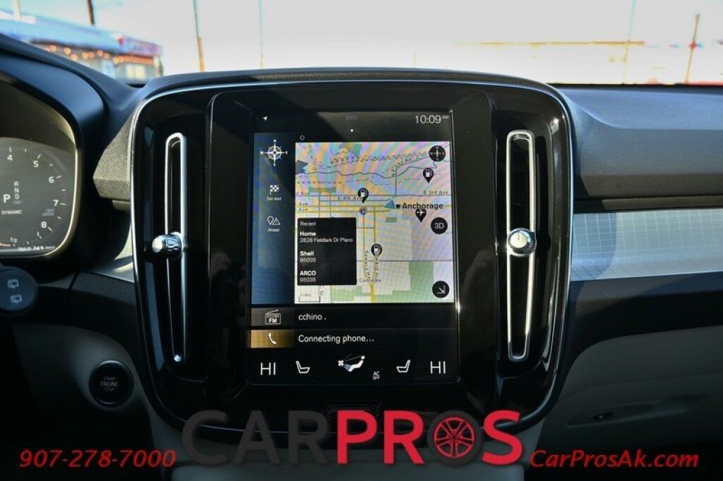 2019 Volvo XC40 Momentum - AWD - Premium & Vision Pkg - Power & Heated Leather Seats - Keyless Entry / Push to Start - Navigation - Bluetooth - Backup Camera - Power Tilt Heated Side Mirrors - Collision Warning System / Blind Spot Alert - 1 Owner Anchorage AK