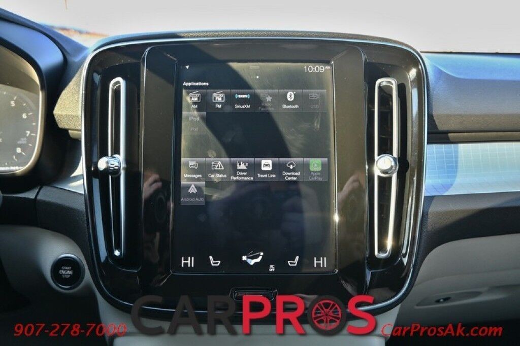 2019 Volvo XC40 Momentum - AWD - Premium & Vision Pkg - Power & Heated Leather Seats - Keyless Entry / Push to Start - Navigation - Bluetooth - Backup Camera - Power Tilt Heated Side Mirrors - Collision Warning System / Blind Spot Alert - 1 Owner Anchorage AK