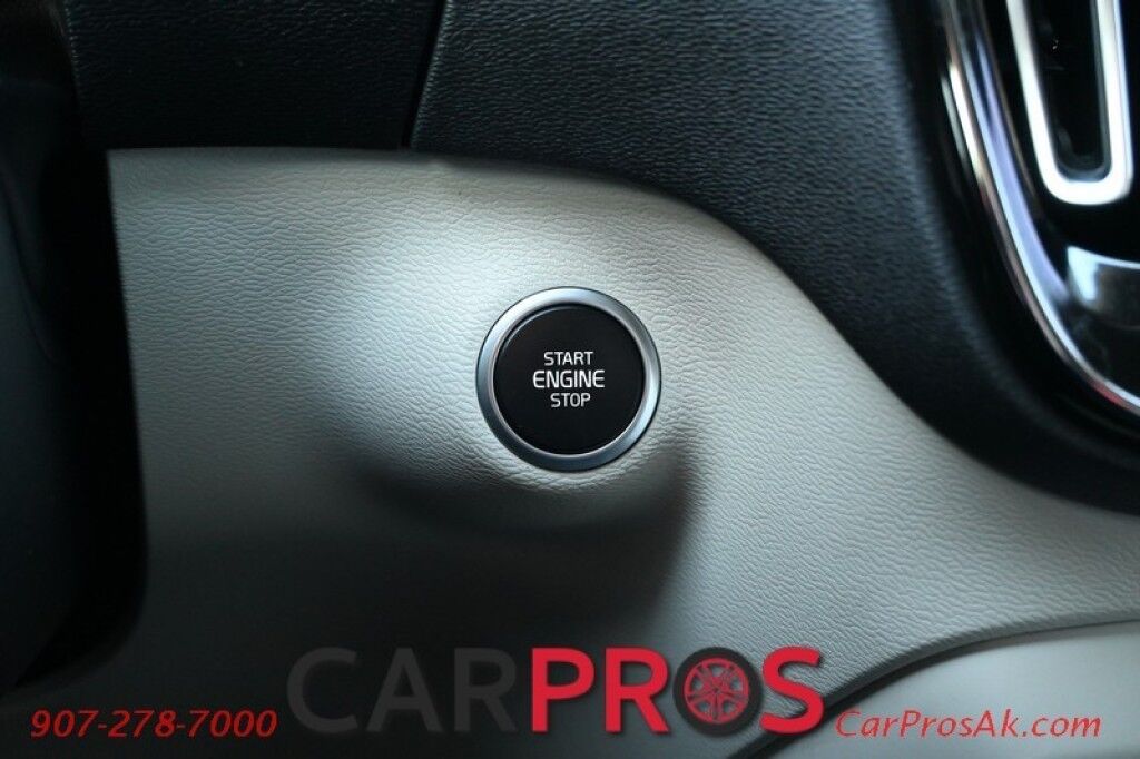 2019 Volvo XC40 Momentum - AWD - Premium & Vision Pkg - Power & Heated Leather Seats - Keyless Entry / Push to Start - Navigation - Bluetooth - Backup Camera - Power Tilt Heated Side Mirrors - Collision Warning System / Blind Spot Alert - 1 Owner Anchorage AK