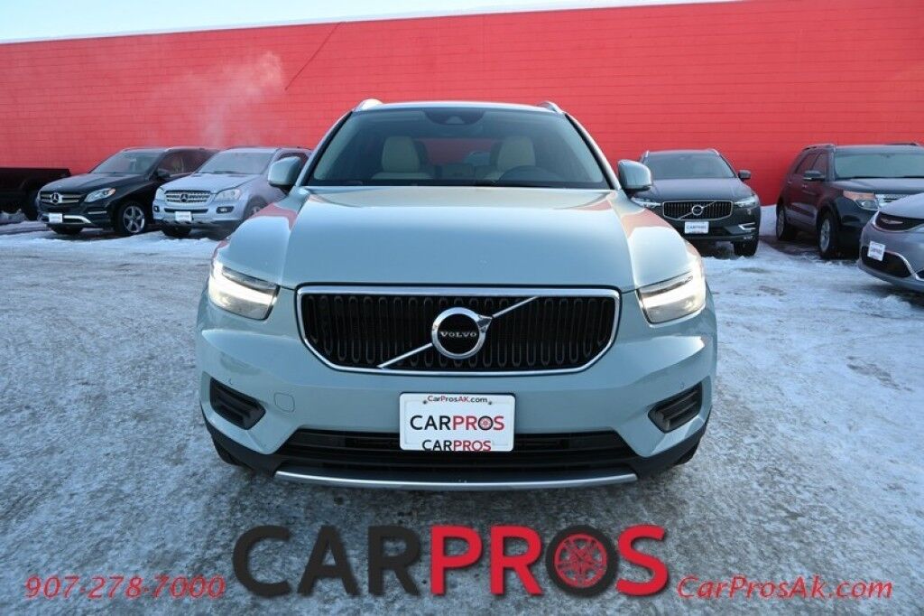 2019 Volvo XC40 Momentum - AWD - Premium & Vision Pkg - Power & Heated Leather Seats - Keyless Entry / Push to Start - Navigation - Bluetooth - Backup Camera - Power Tilt Heated Side Mirrors - Collision Warning System / Blind Spot Alert - 1 Owner Anchorage AK