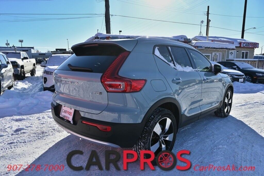 2019 Volvo XC40 Momentum - AWD - Premium & Vision Pkg - Power & Heated Leather Seats - Keyless Entry / Push to Start - Navigation - Bluetooth - Backup Camera - Power Tilt Heated Side Mirrors - Collision Warning System / Blind Spot Alert - 1 Owner Anchorage AK