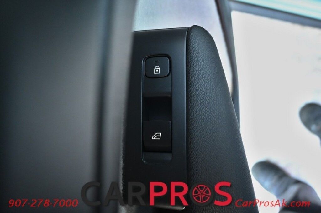 2019 Volvo XC40 Momentum - AWD - Premium & Vision Pkg - Power & Heated Leather Seats - Keyless Entry / Push to Start - Navigation - Bluetooth - Backup Camera - Power Tilt Heated Side Mirrors - Collision Warning System / Blind Spot Alert - 1 Owner Anchorage AK