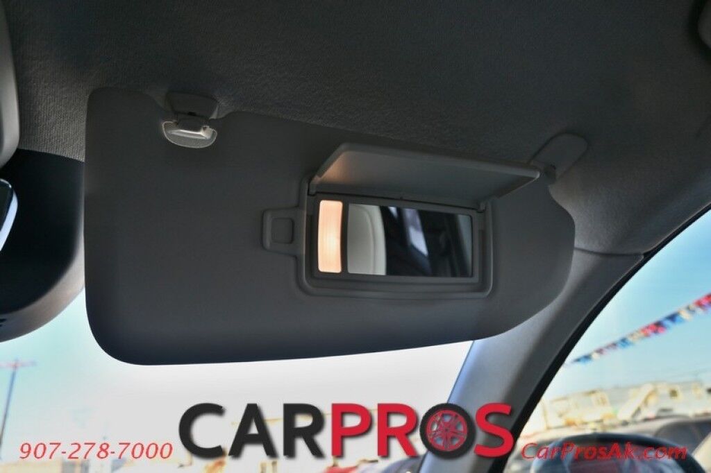 2019 Volvo XC40 Momentum - AWD - Premium & Vision Pkg - Power & Heated Leather Seats - Keyless Entry / Push to Start - Navigation - Bluetooth - Backup Camera - Power Tilt Heated Side Mirrors - Collision Warning System / Blind Spot Alert - 1 Owner Anchorage AK