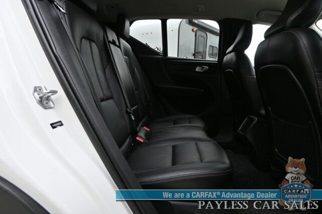 2019 Volvo XC40 Momentum / AWD / Vision Pkg / Power & Heated Leather Seats / Heated Steering Wheel / Lane Departure & Blind Spot Alert / Apple CarPlay & Android Auto / Back Up Camera / Front & Rear Park Assist / 31 MPG Anchorage AK