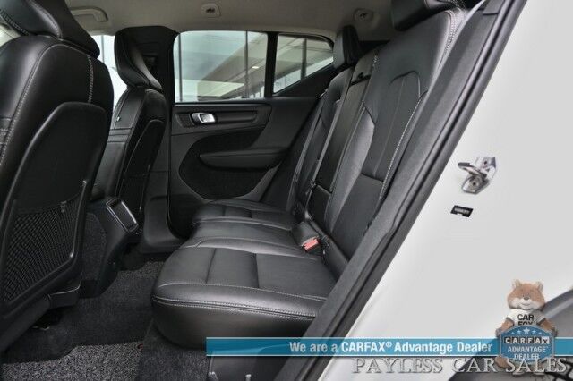 2019 Volvo XC40 Momentum / AWD / Vision Pkg / Power & Heated Leather Seats / Heated Steering Wheel / Lane Departure & Blind Spot Alert / Apple CarPlay & Android Auto / Back Up Camera / Front & Rear Park Assist / 31 MPG Anchorage AK