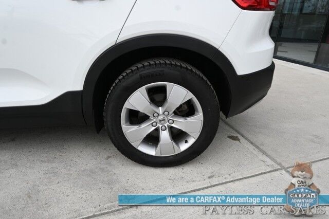 2019 Volvo XC40 Momentum / AWD / Vision Pkg / Power & Heated Leather Seats / Heated Steering Wheel / Lane Departure & Blind Spot Alert / Apple CarPlay & Android Auto / Back Up Camera / Front & Rear Park Assist / 31 MPG Anchorage AK