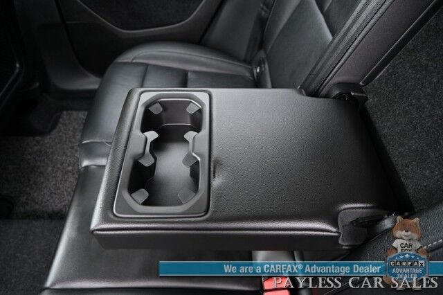 2019 Volvo XC40 Momentum / AWD / Vision Pkg / Power & Heated Leather Seats / Heated Steering Wheel / Lane Departure & Blind Spot Alert / Apple CarPlay & Android Auto / Back Up Camera / Front & Rear Park Assist / 31 MPG Anchorage AK