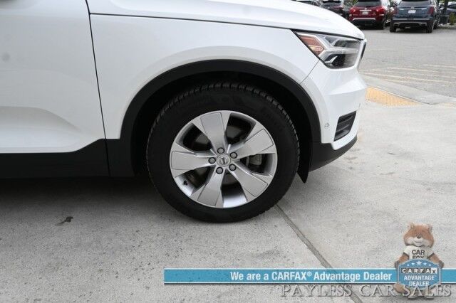 2019 Volvo XC40 Momentum / AWD / Vision Pkg / Power & Heated Leather Seats / Heated Steering Wheel / Lane Departure & Blind Spot Alert / Apple CarPlay & Android Auto / Back Up Camera / Front & Rear Park Assist / 31 MPG Anchorage AK