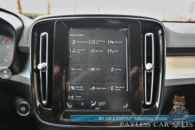2019 Volvo XC40 Momentum / AWD / Vision Pkg / Power & Heated Leather Seats / Heated Steering Wheel / Lane Departure & Blind Spot Alert / Apple CarPlay & Android Auto / Back Up Camera / Front & Rear Park Assist / 31 MPG Anchorage AK