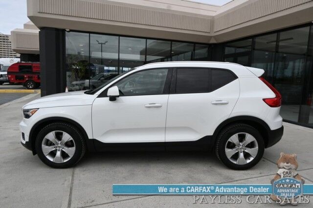 2019 Volvo XC40 Momentum / AWD / Vision Pkg / Power & Heated Leather Seats / Heated Steering Wheel / Lane Departure & Blind Spot Alert / Apple CarPlay & Android Auto / Back Up Camera / Front & Rear Park Assist / 31 MPG Anchorage AK